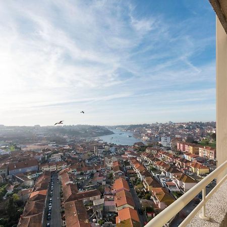 Lovelystay - 1Br Flat With Stunning Views Over Porto 빌라노바데가이아 외부 사진