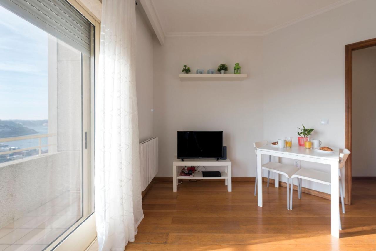 Lovelystay - 1Br Flat With Stunning Views Over Porto 빌라노바데가이아 외부 사진