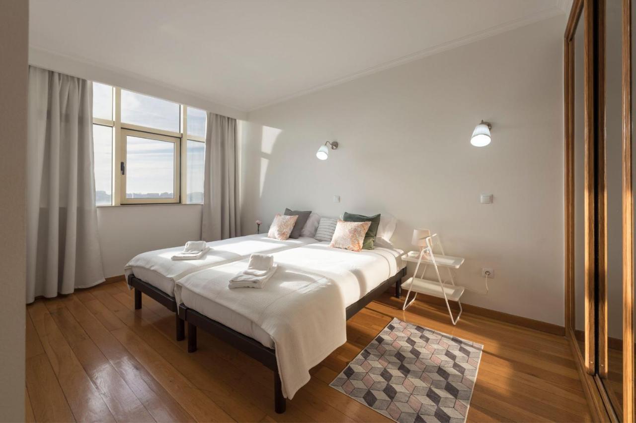 Lovelystay - 1Br Flat With Stunning Views Over Porto 빌라노바데가이아 외부 사진