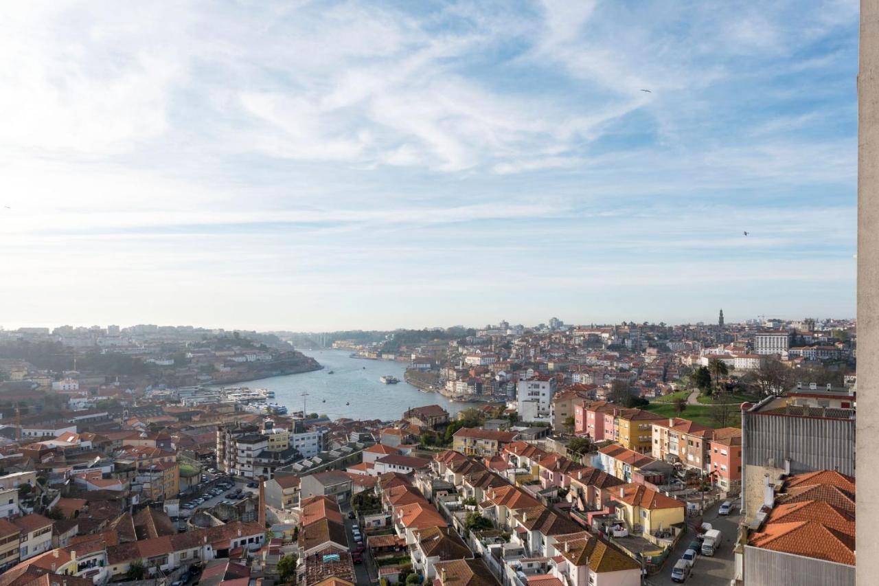 Lovelystay - 1Br Flat With Stunning Views Over Porto 빌라노바데가이아 외부 사진