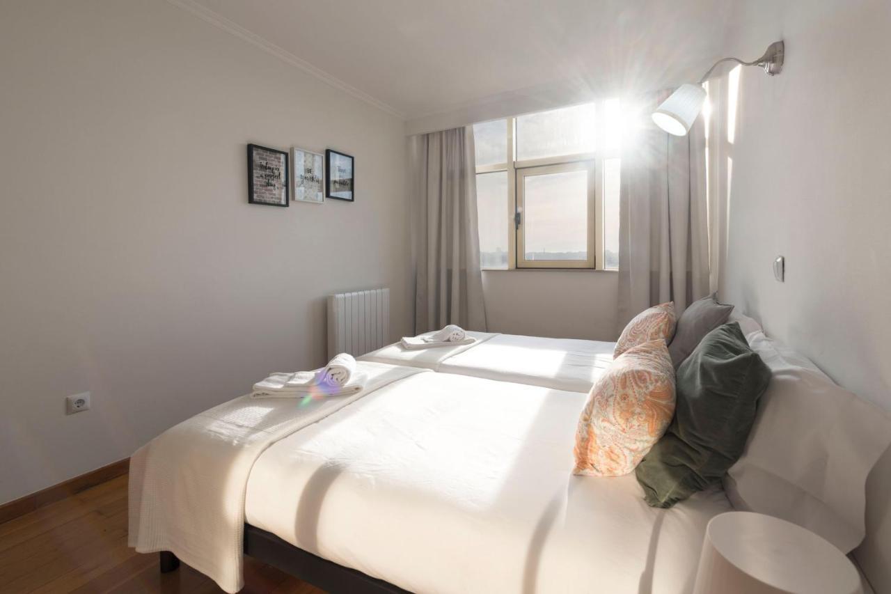 Lovelystay - 1Br Flat With Stunning Views Over Porto 빌라노바데가이아 외부 사진